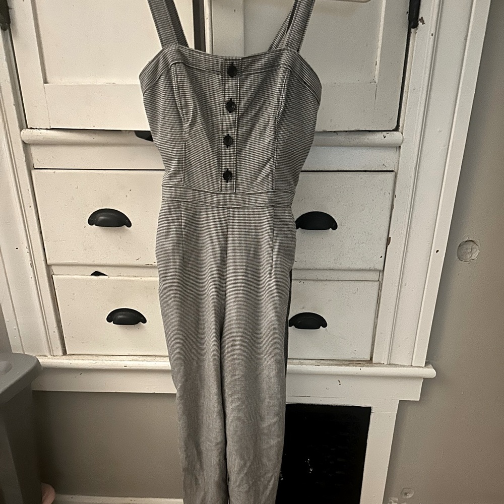 Abercrombie extra small Capri style jumpsuit